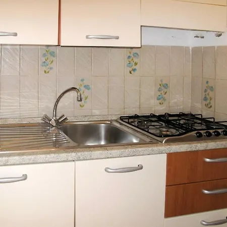 Elbamar Lacona 1 Hotel 2*